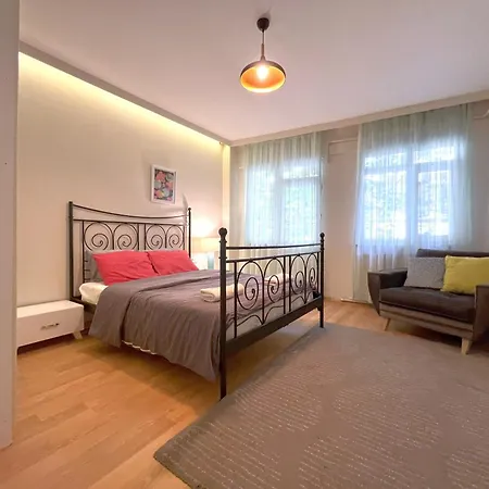 Cozy In Mimar Sinan Apartment *